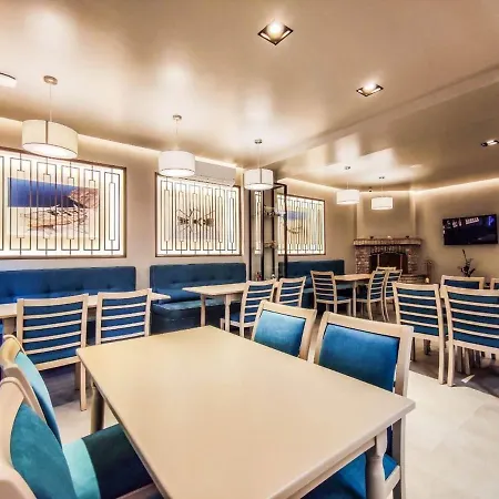 Hotell Gold Stern 3*