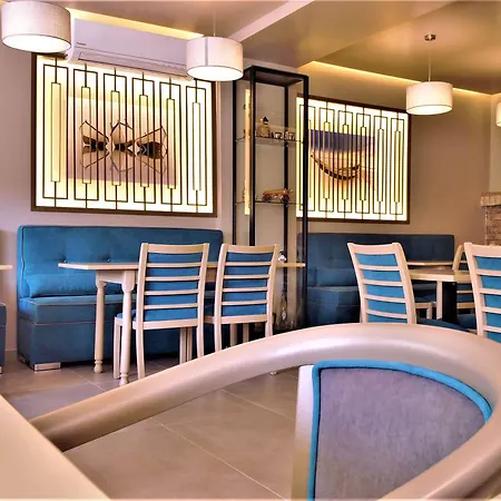 Gold Stern Hotell 3*