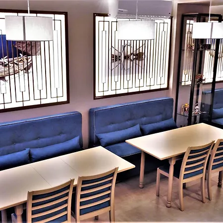 Hotell Gold Stern 3*