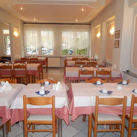 Hotell Gold Stern 3*