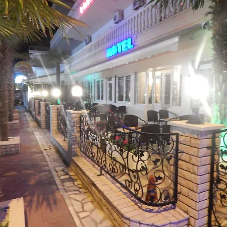 Gold Stern 3* Paralía