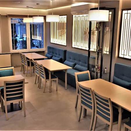 Gold Stern ホテル Paralía