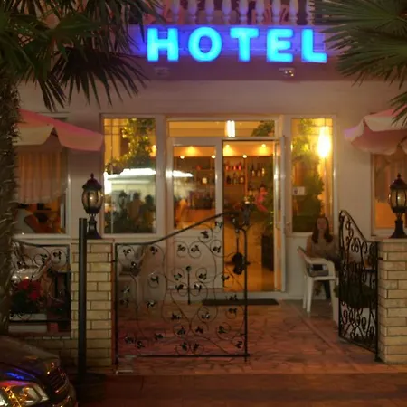 Hotell Gold Stern 3*