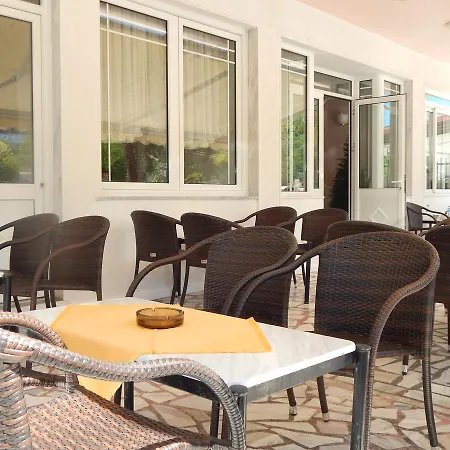 Gold Stern 3* Paralía