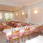 Hotel Gold Stern 3*