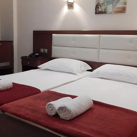 Hotel Gold Stern 3*