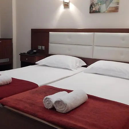 Hotell Gold Stern 3*