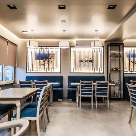 Gold Stern فندق 3*