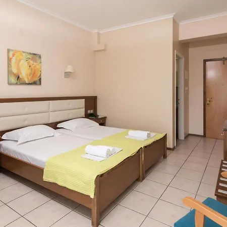 Gold Stern Hotel 3*