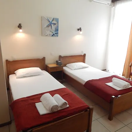 Gold Stern Hotell 3*