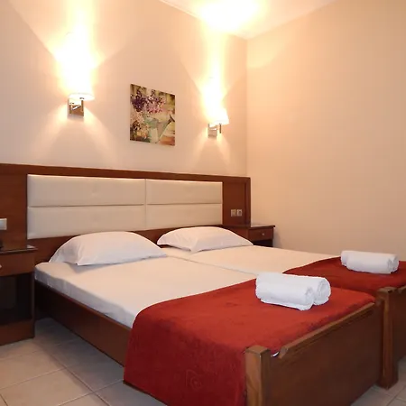 Gold Stern Hotell 3*