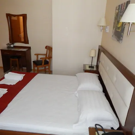 Gold Stern 3* Paralía