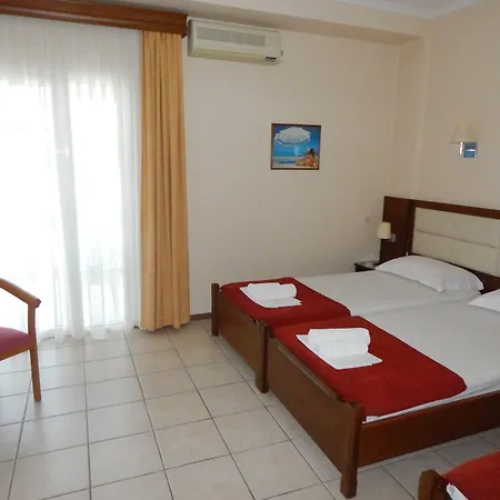 Gold Stern Hotell 3*