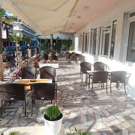 فندق Gold Stern 3*