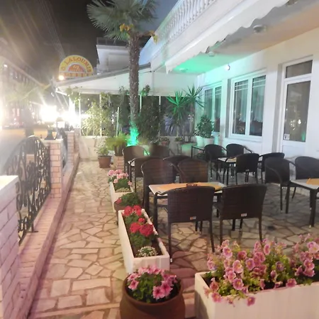 Hotell Gold Stern 3*